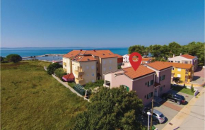 2 Bedroom Gorgeous Apartment In Privlaka